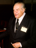 Excmo. Sr. D. Amador Schüller Pérez