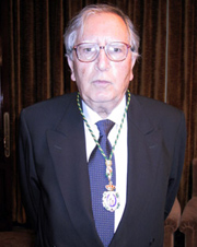 Fernando Reinoso Suárez