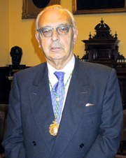 Óscar Valtueña Borque